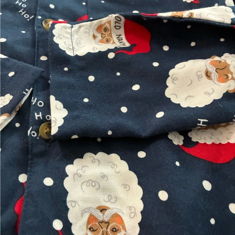 Old Navy Santa Print Pajama Top - Navy size 10/12